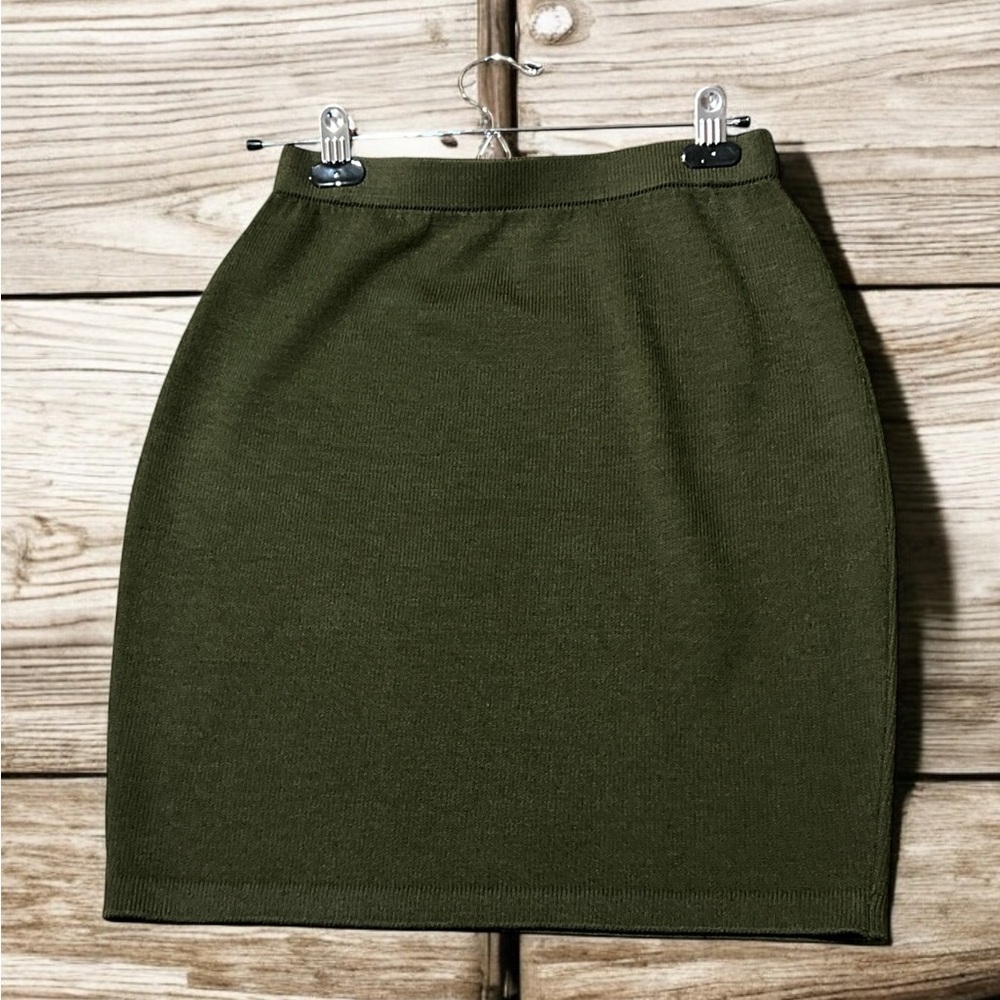 St. John Collection Santana Wool Knit Straight  Pencil Skirt Size 4.